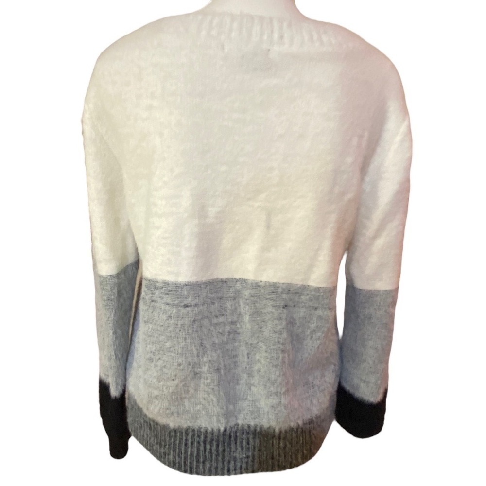 Fate Formosa Color Block Fuzzy Pullover Size M Wh… - image 3